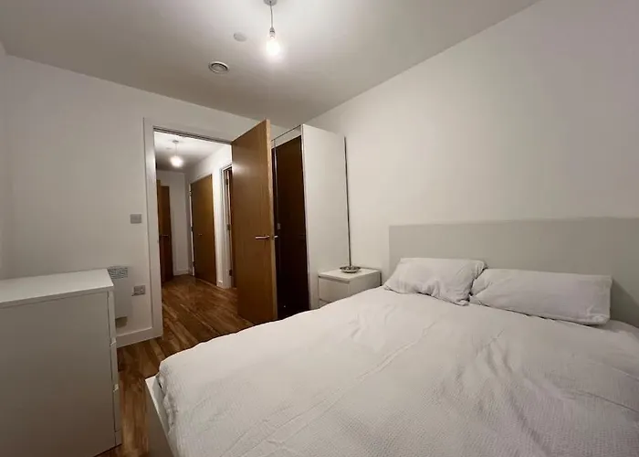 19Th Floor 2 Bedroom Apartment With Stunning Views